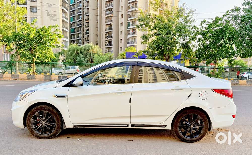 Hyundai New Verna, 2011, Diesel