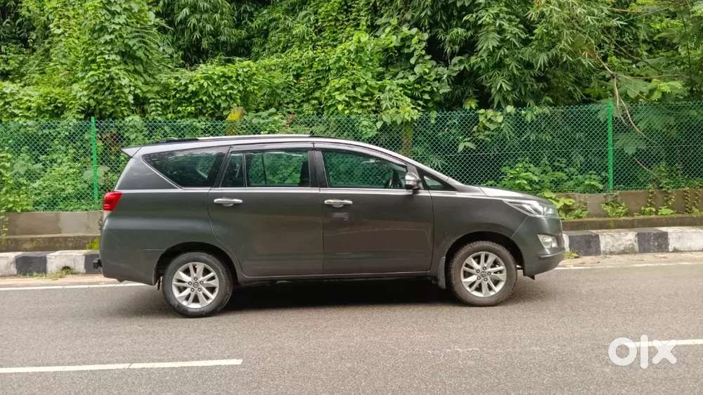 Toyota Innova Crysta 2017 Diesel 82000 Km Driven