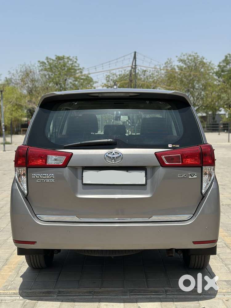 Toyota Innova Crysta [2020-ongoing] 2.4 Vx 8 Str, 2021, Diesel