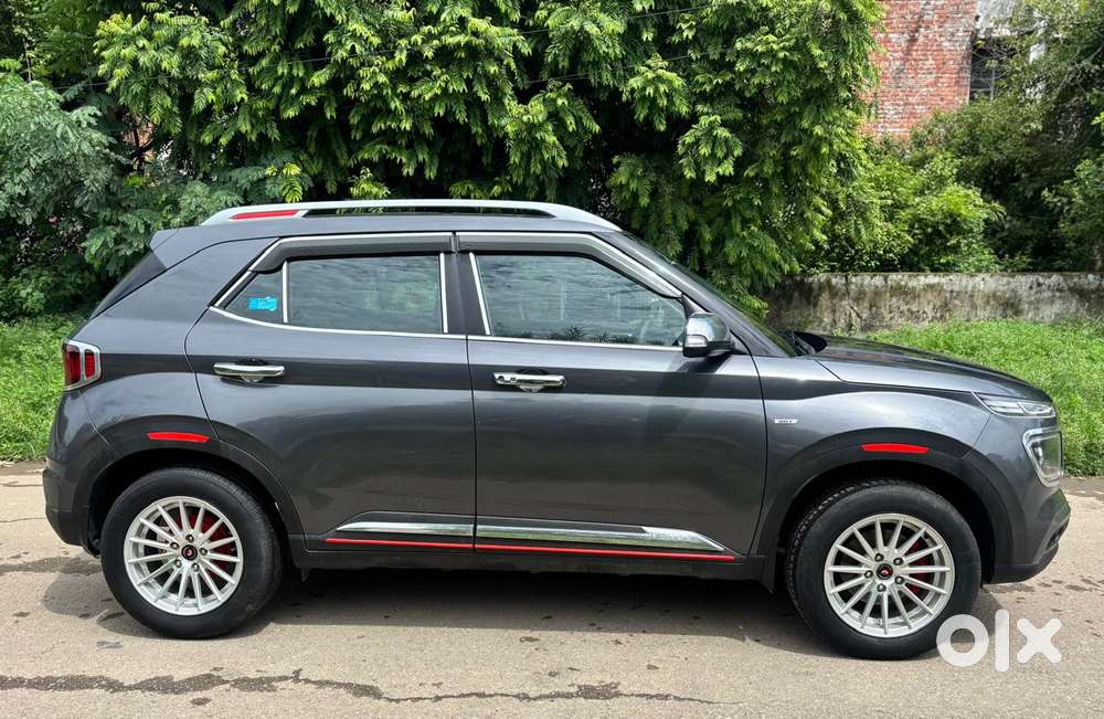 Hyundai Venue, 2021, Petrol