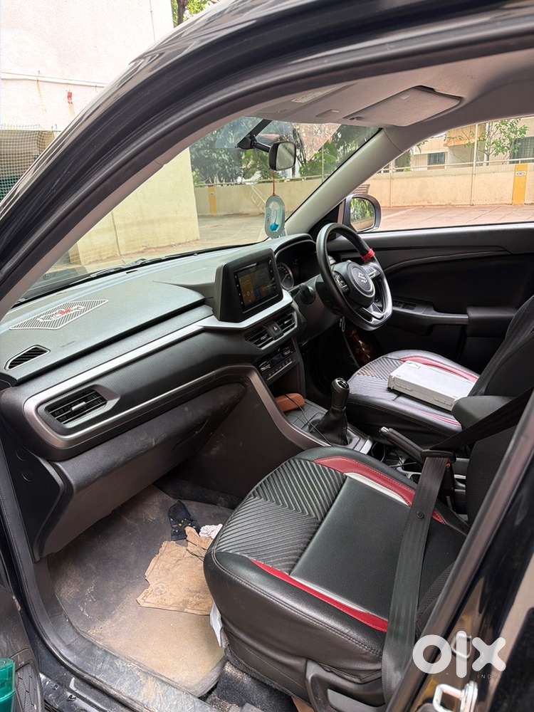 Maruti Suzuki Brezza 2025 Vxi Petrol