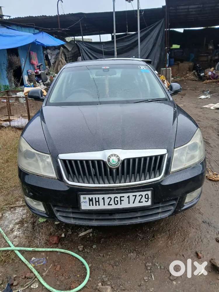 Skoda Laura 2010 Petrol 100000 Km Driven