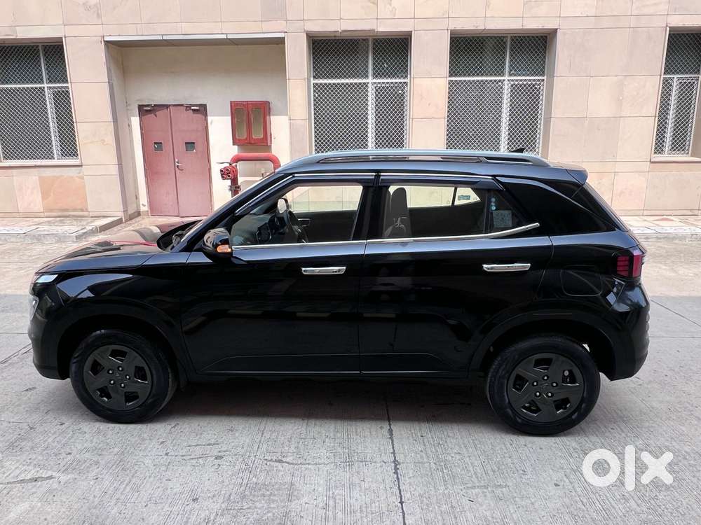 Hyundai Venue 1.5 Crdi S Plus, 2023, Petrol