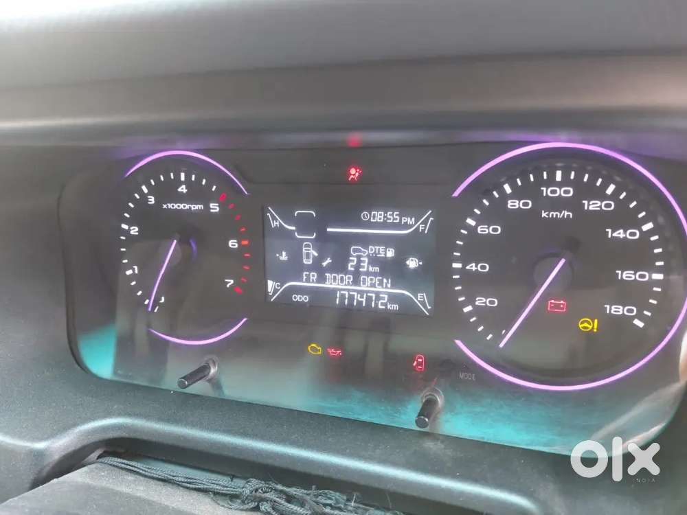 Mahindra Marazzo 2018