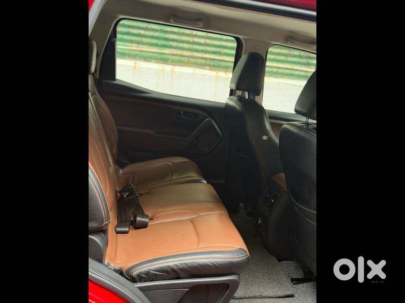 Mahindra Scorpio N Z4 Petrol At 7 Str, 2023, Petrol