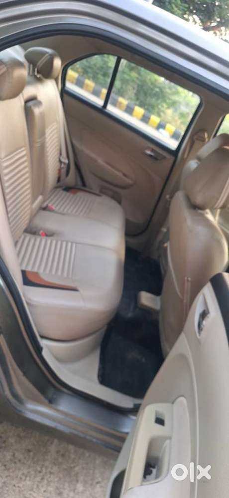 Maruti Suzuki Swift Dzire 1.2 Vxi Bsiv, 2015, Petrol