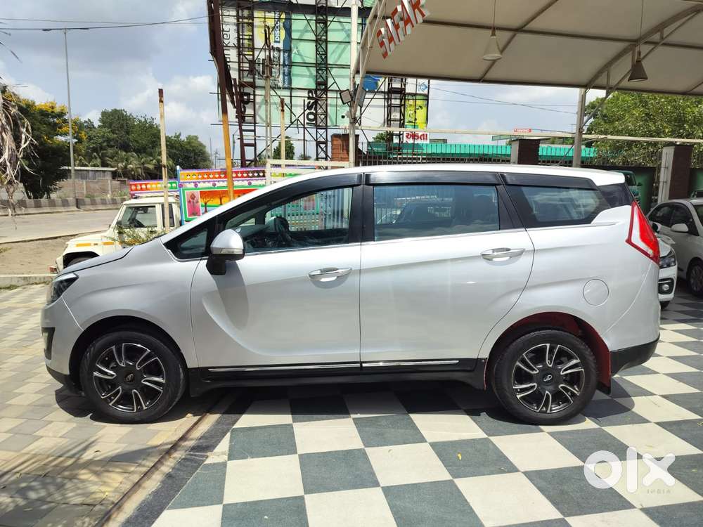 Mahindra Marazzo M8, 2019, Diesel