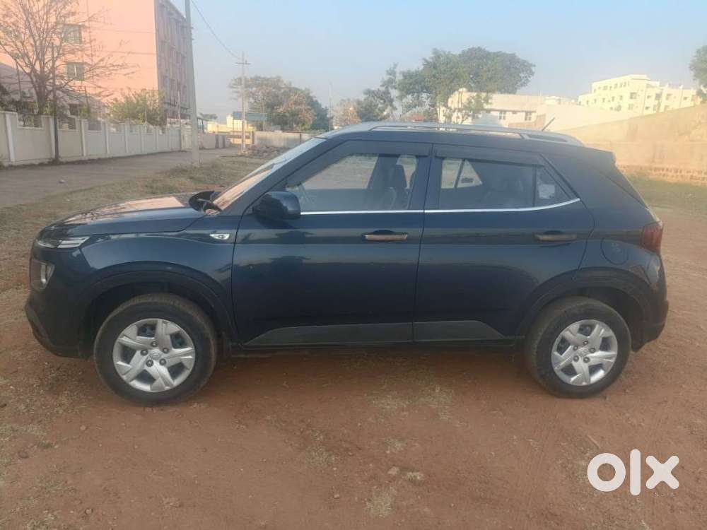 Hyundai Venue 1.2 S Plus, 2021, Petrol