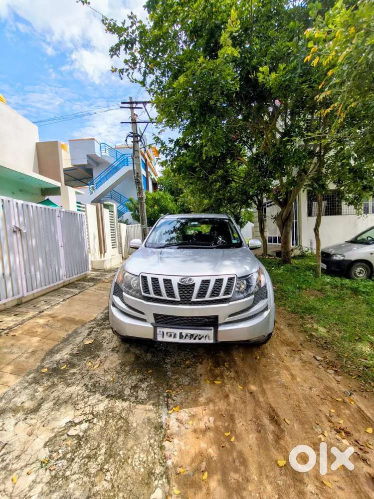 Mahindra Xuv500 2014 Year (dealers Excuse)