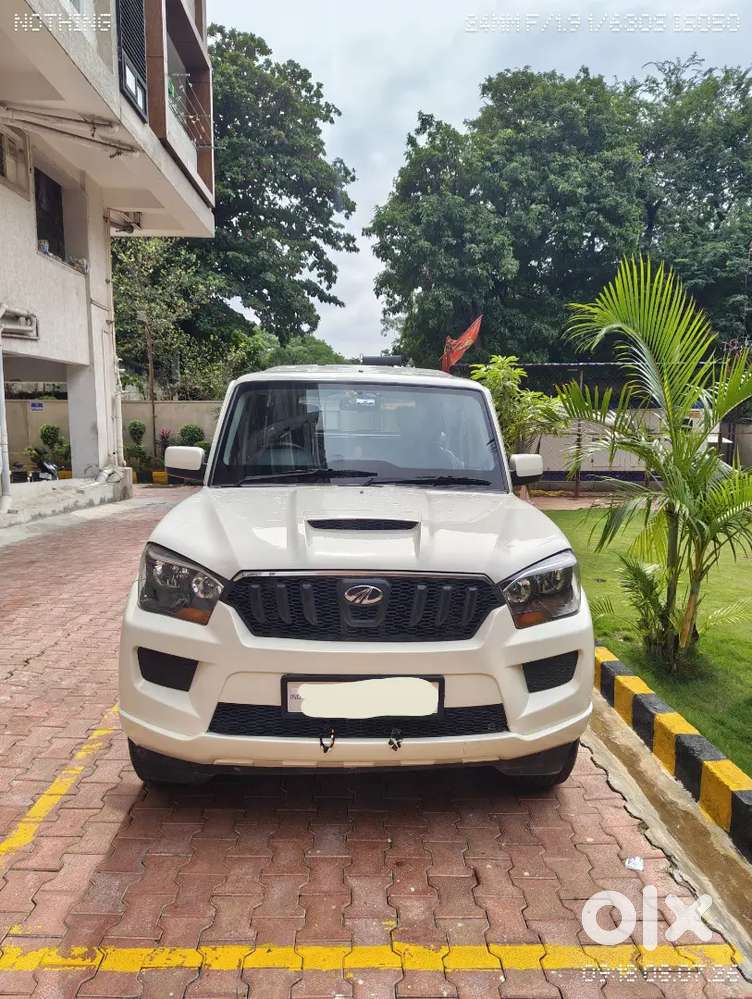 Mahindra Scorpio Classic 2016