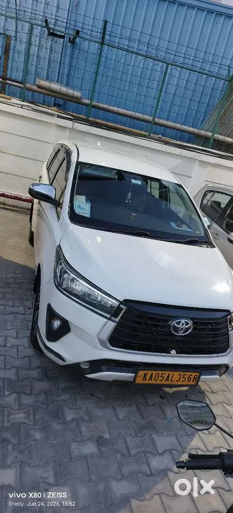 Toyota Innova Crysta 2022 Diesel 205000 Km Driven,