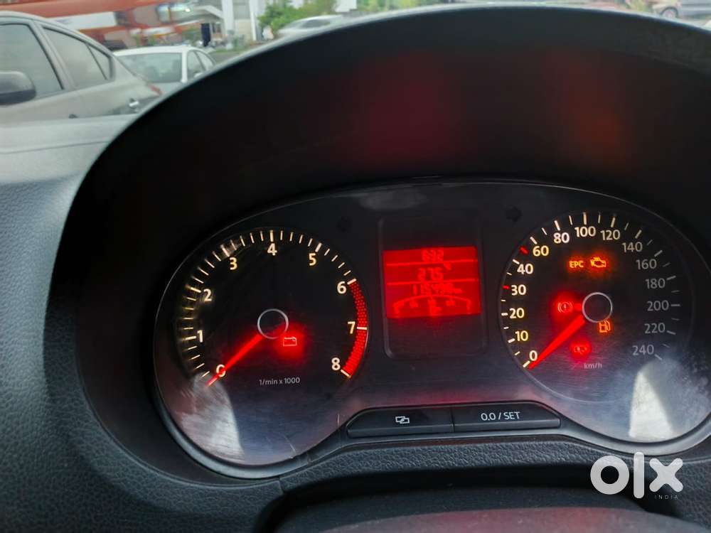 Volkswagen Polo Petrol 2011
