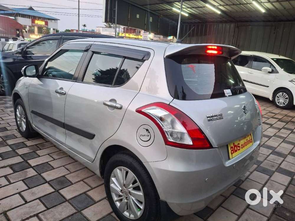 Maruti Suzuki Swift Zxi, 2016, Petrol