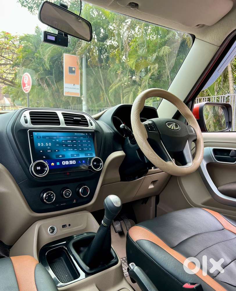 Mahindra Tuv 300 Mhawk100 T8 Dual Tone, 2017, Diesel