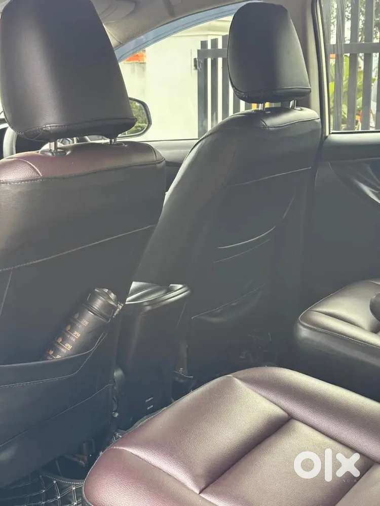 Toyota Innova Crysta-gx Mt-2019