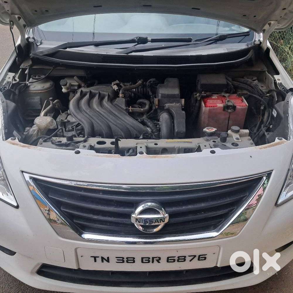 Nissan Sunny, 2012, Petrol