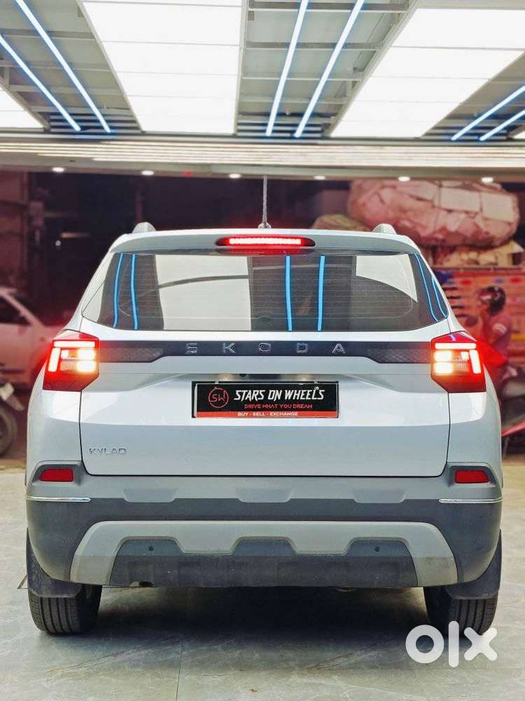 Skoda Kylaq Signature, 2025, Petrol