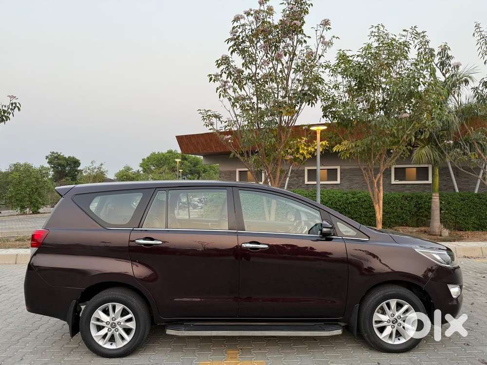 Toyota Innova Crysta 2.4 G Mt 8s, 2018, Diesel