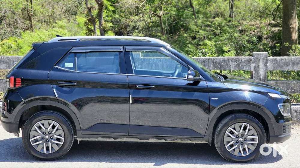 Hyundai Venue 1.0 S (o) Turbo Dct, 2025, Petrol