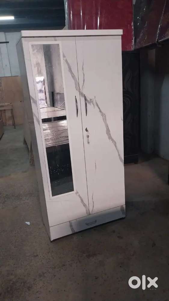 New Wooden almirah Lowest price 5.6*2.6 dwrk sec 23 Beds & Wardrobes