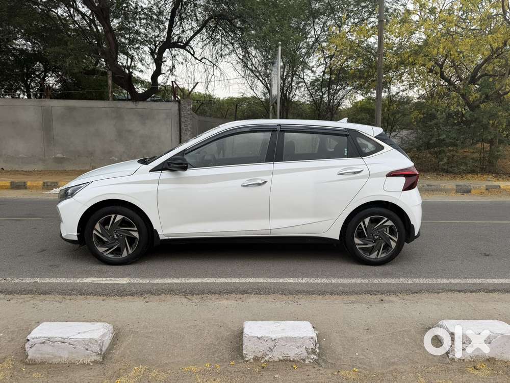 Hyundai New I20 1.2 Asta (o) Mt, 2023, Petrol