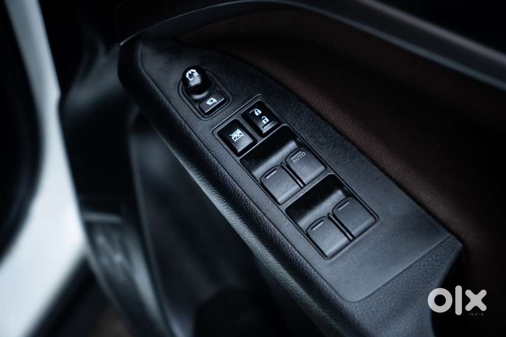 Maruti Suzuki Brezza 1.5 Zxi Plus At Smart Hybrid Dual Tone, 2024, P..