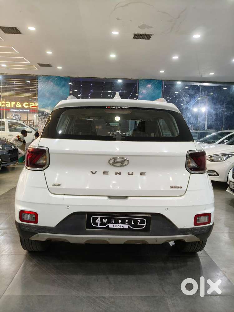 Hyundai Venue 1.0 Sx (o) Turbo Dct, 2020, Petrol