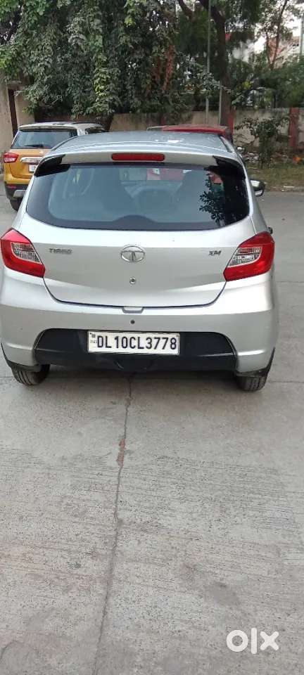 Tata Tiago 1.2 Revotron Xm, 2018, Petrol