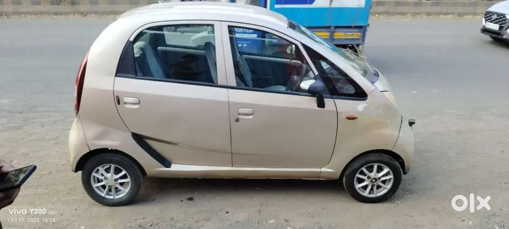 Tata Nano Twist 2012