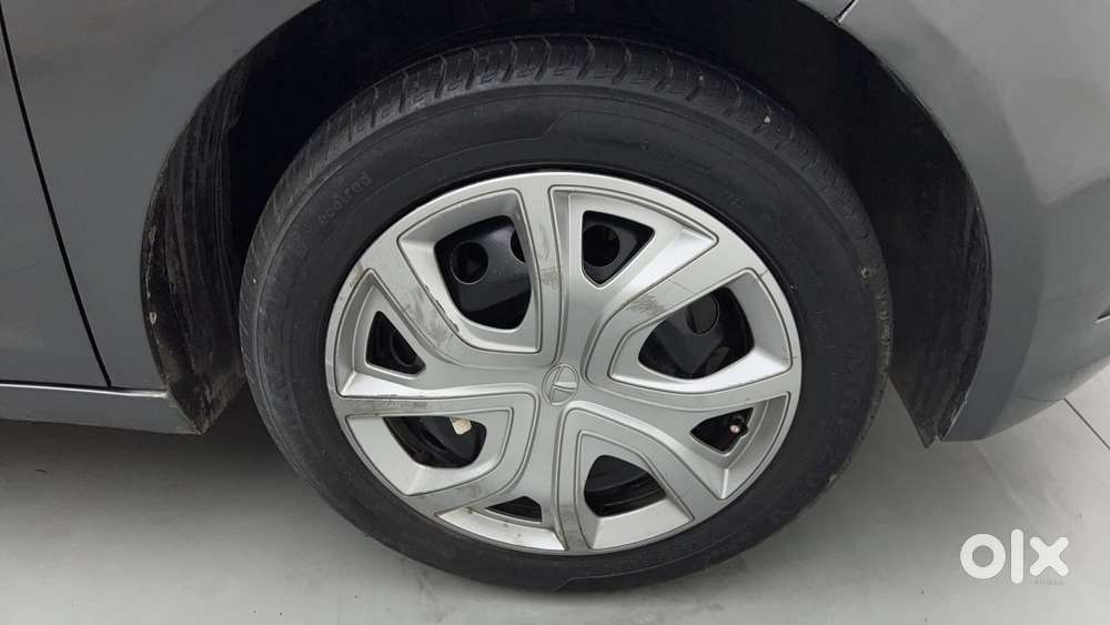 Tata Altroz 1.2 Xt, 2022, Petrol