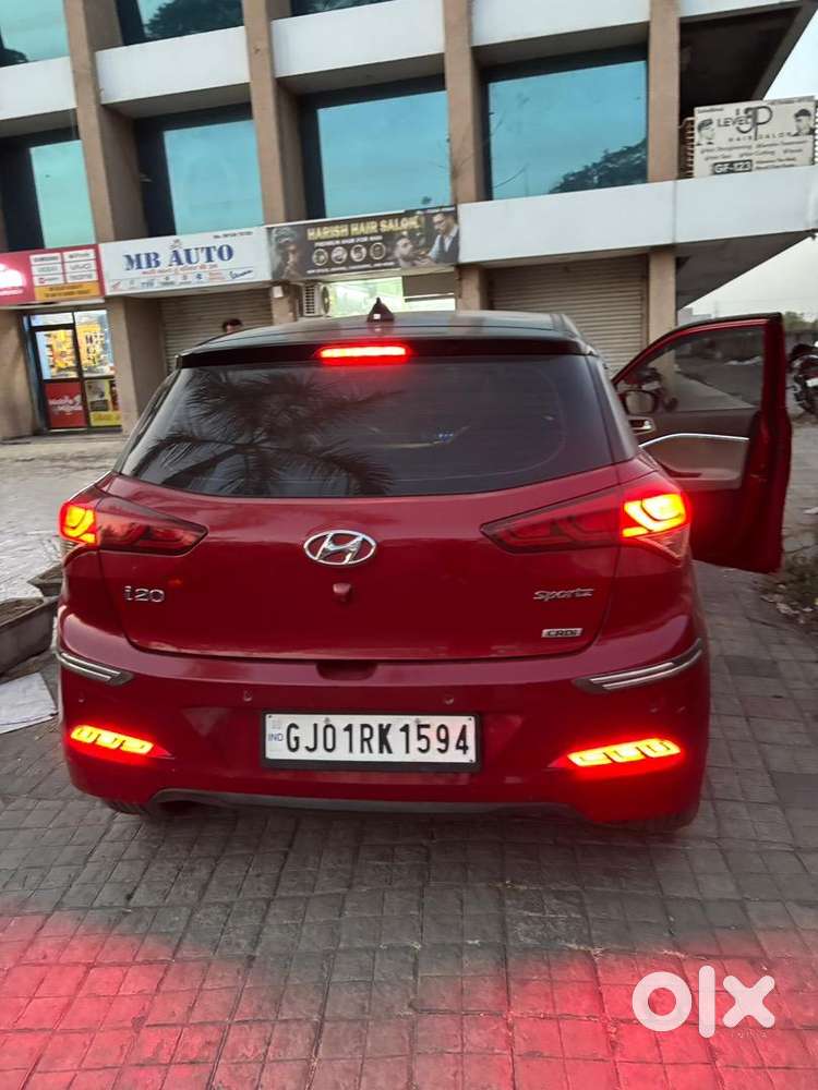 Hyundai Elite I20 2015 Diesel 1,15,000 Km Driven