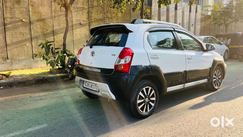 Toyota Etios Cross