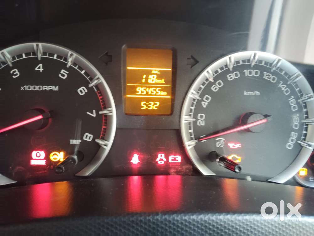 Maruti Suzuki Swift Vxi Optional, 2015, Petrol