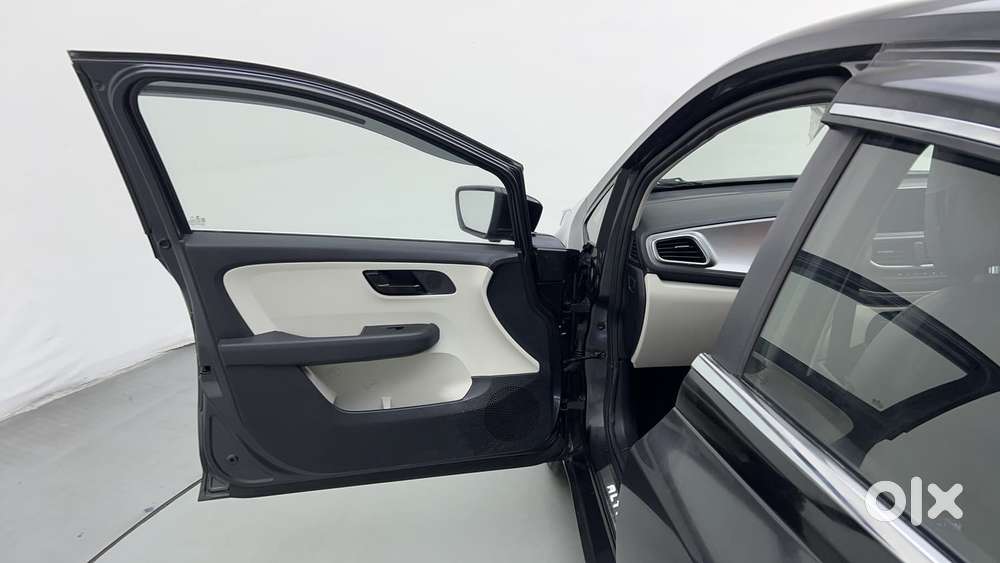 Tata Altroz 1.2 Xt, 2021, Petrol