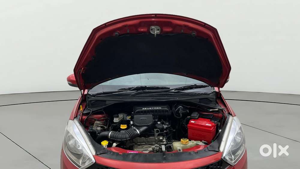 Tata Tiago 1.2 Revotron Xz, 2017, Petrol