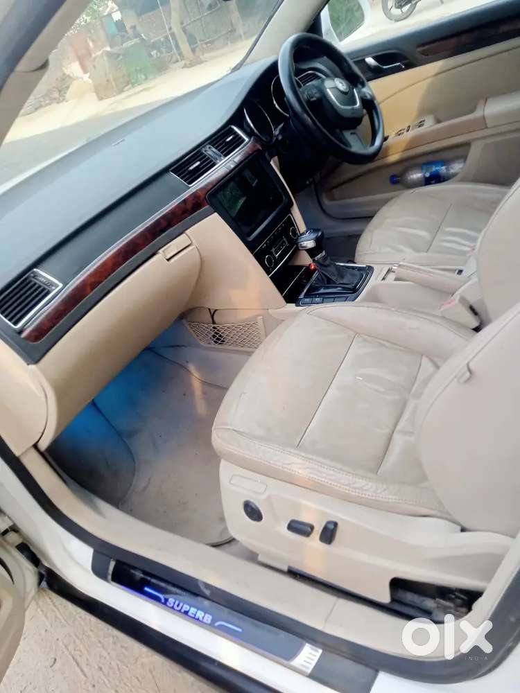 Skoda Superb 2010 Diesel 105000 Km Driven