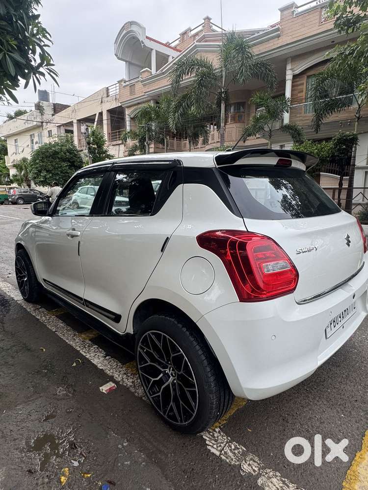 Maruti Suzuki Swift, 2023, Petrol