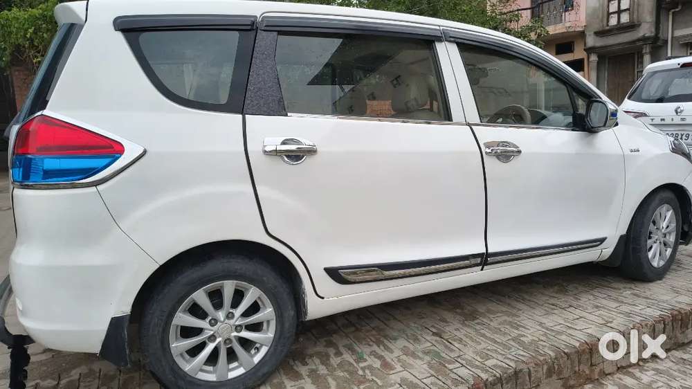 Maruti Suzuki Ertiga 2012