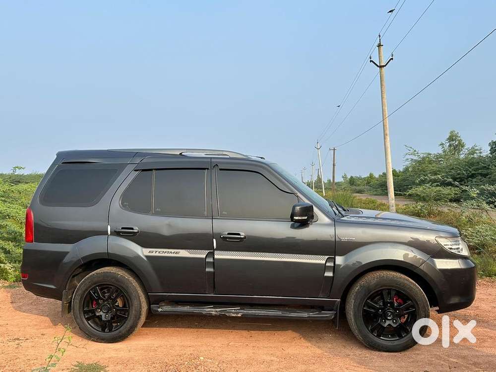 Tata Safari Storme Varicor 400 Diesel Car 2019