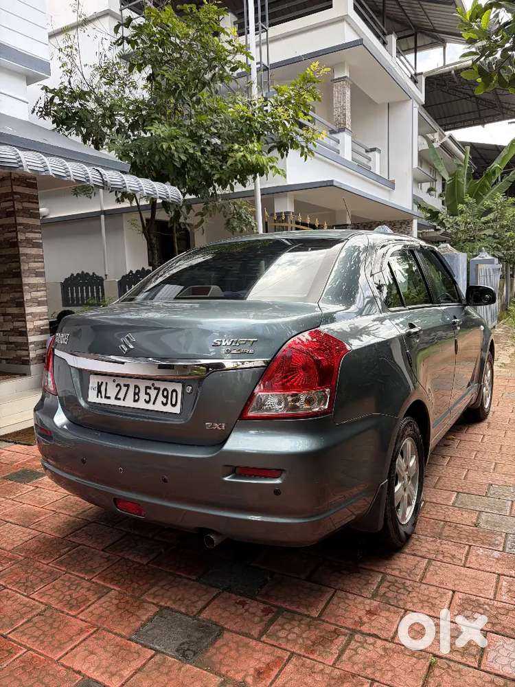 Maruti Suzuki Dzire 2011 Petrol