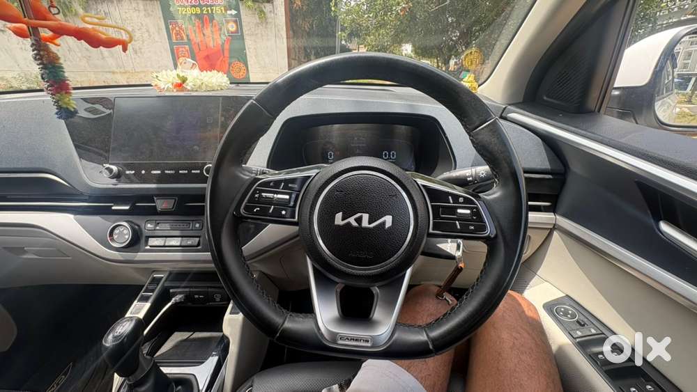 Kia Carens 2024 Petrol
