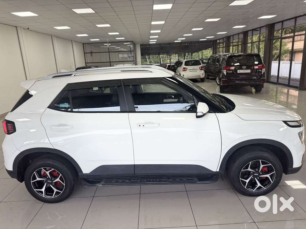 Hyundai Venue Sx (o) Mt 1.0 Turbo, 2023, Petrol