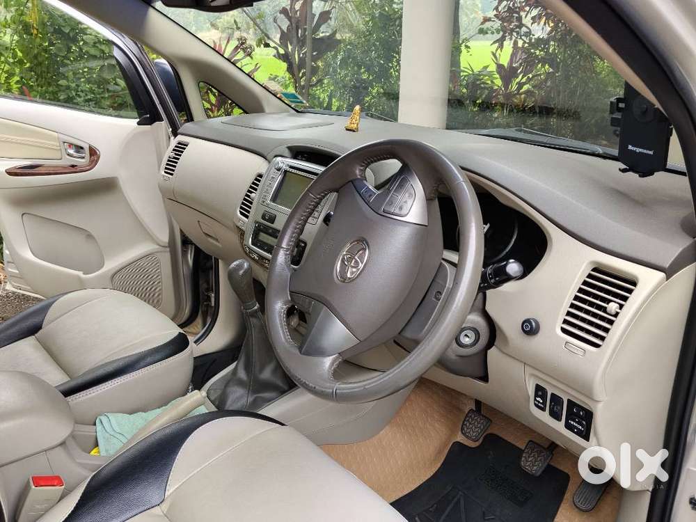 Toyota Innova 2013 Diesel 89000 Km