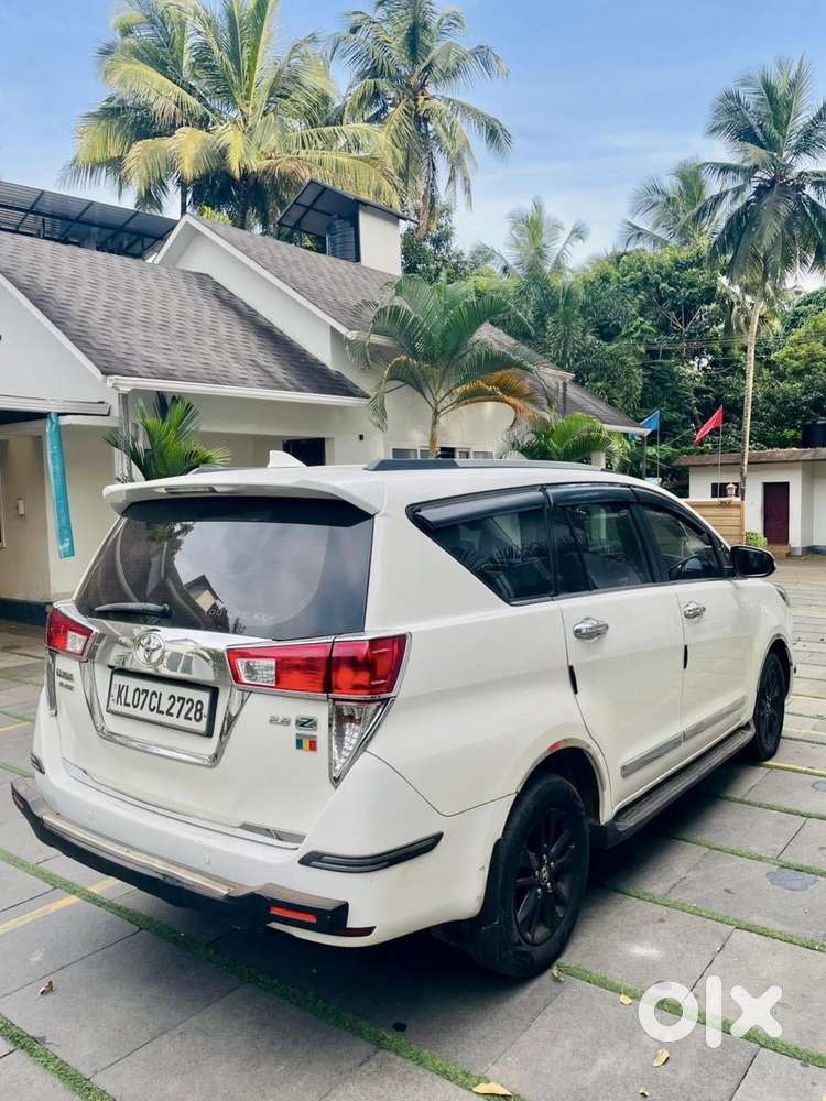 Toyota Innova Crysta 2.8 Zx At, 2017, Diesel