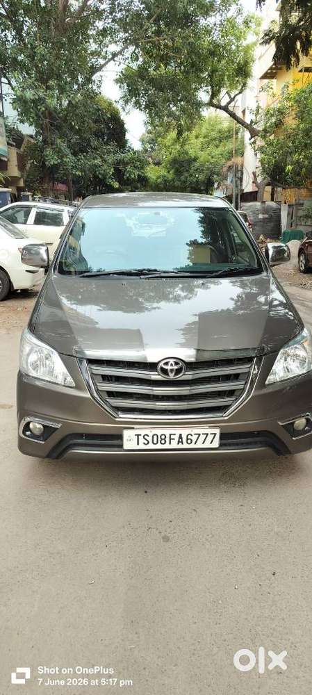 Toyota Innova 2.5 G (diesel) 7 Seater Bs Iv, 2016, Diesel