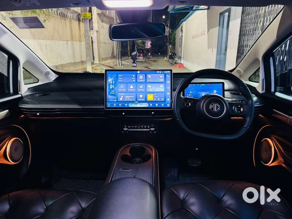 Mg Windsor Ev 2025 Electric 20000 Km Driven