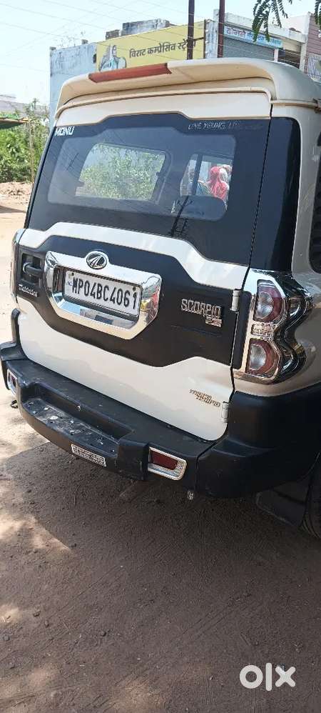 Mahindra Scorpio S2 8+1