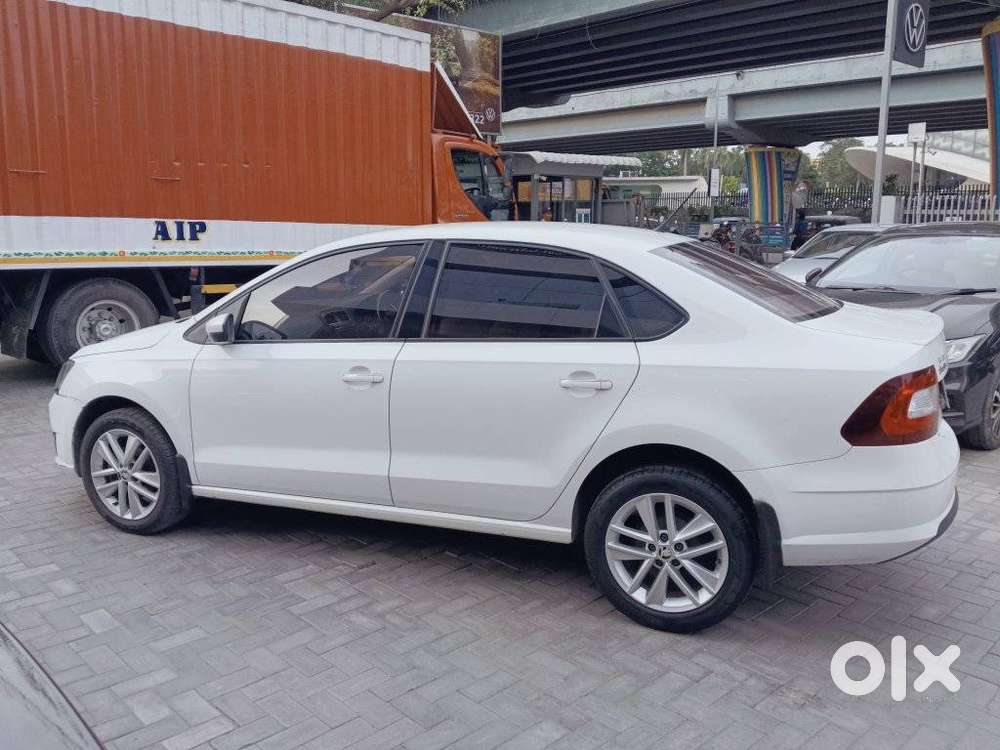 Skoda Rapid [2016-2021] 1.6 Mpi Style Plus, 2018, Petrol