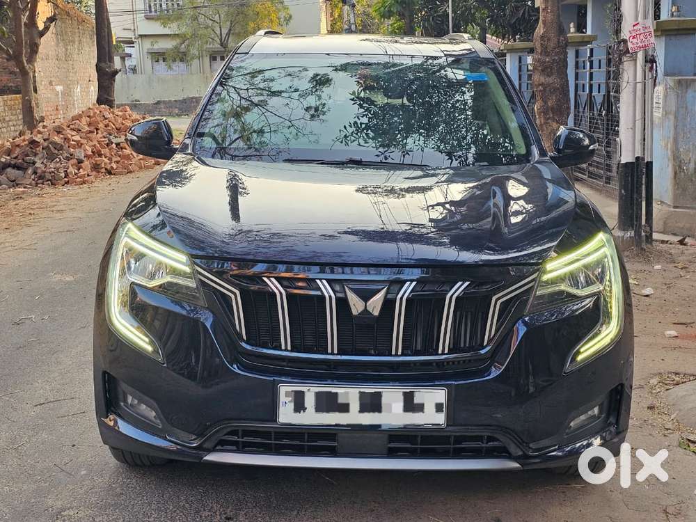 Mahindra Xuv700 2.0 Ax 5 Petrol Mt 7 Str, 2022, Petrol