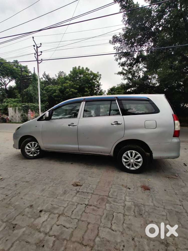 Toyota Innova 2.5 Z Diesel 7 Seater, 2009, Diesel